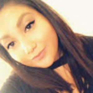 Meet your Posher, Yesenia